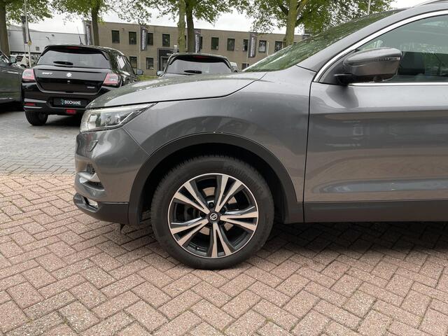 Nissan QASHQAI 1.3 DIG-T N-Connecta | Trekhaak | Verwarmbare voorruit en Voorstoelen | Panoramadak |