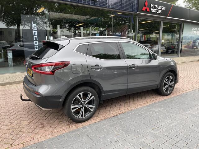 Nissan QASHQAI 1.3 DIG-T N-Connecta | Trekhaak | Verwarmbare voorruit en Voorstoelen | Panoramadak |