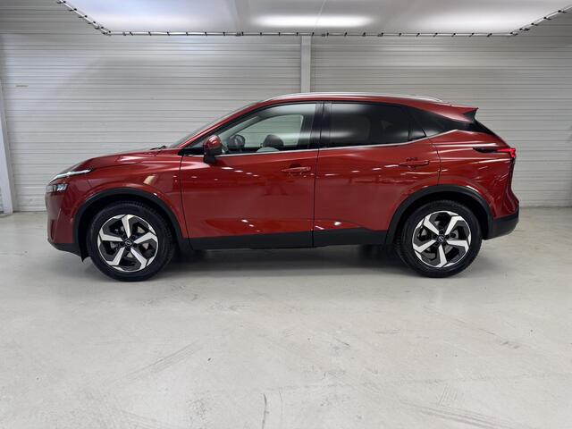 Nissan QASHQAI 1.3 MHEV N-Connecta / Trekhaak 1400 KG / Dealer Onderhouden / Panoramadak / Navigatie / 360 Graden Camera / All Seasonbanden / Adaptive Cruise Control / Climate Control / Apple CarPlay/Android Auto /