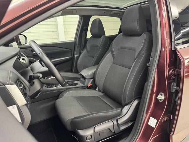 Nissan QASHQAI 1.3 MHEV N-Connecta / Nederlandse Auto / Dealer Onderhouden / Trekhaak 1400 KG / All Seasonbanden / Panoramadak / Navigatie / 360 Graden Camera / Adaptive Cruise Control / Climate Control / Apple CarPlay/Android Auto /