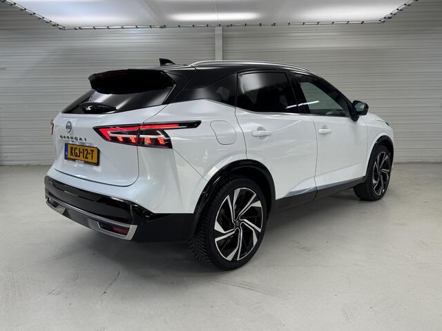 Nissan QASHQAI 1.3 MHEV Xtronic Tekna Plus / Trekgewicht 1800 KG / All Seasonbanden / Google Maps Navigatie / Panoramadak / BOSE Audio / Elektrische Kofferbak / HUD / Massagestoelen / Memoryseats / 360 Graden Camera / Adaptive Cruise Control / Climate Control /