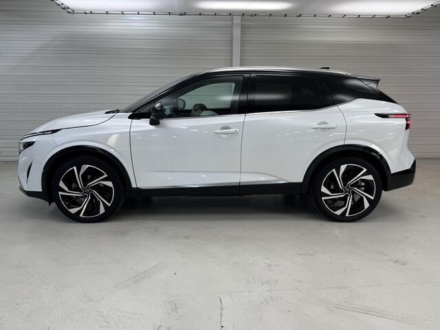 Nissan QASHQAI 1.3 MHEV Xtronic Tekna Plus / Trekgewicht 1800 KG / All Seasonbanden / Google Maps Navigatie / Panoramadak / BOSE Audio / Elektrische Kofferbak / HUD / Massagestoelen / Memoryseats / 360 Graden Camera / Adaptive Cruise Control / Climate Control /