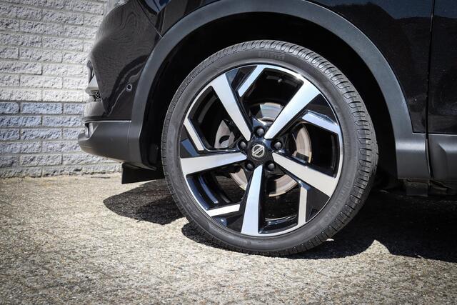 Nissan QASHQAI 1.3 DIG-T Tekna +
