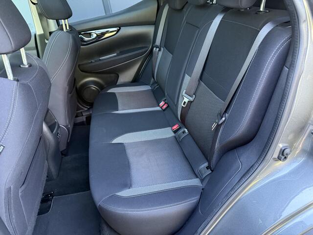 Nissan QASHQAI 1.3 DIG-T Design Edition / Dealer Onderhouden / Panorama / 360º Camera / Navigatie / Keyless / Apple Carplay /