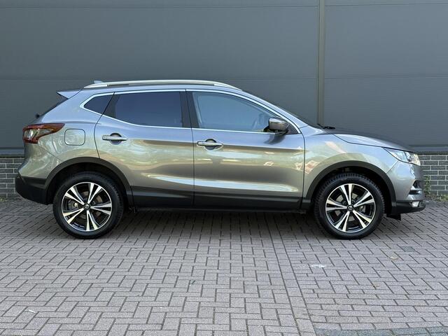 Nissan QASHQAI 1.3 DIG-T Design Edition / Dealer Onderhouden / Panorama / 360º Camera / Navigatie / Keyless / Apple Carplay /