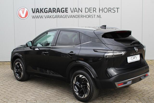 Nissan QASHQAI 1.3-158pk MHEV Xtronic N-Connecta AUTOMAAT ! Gun u het comfort en gemak van deze prachtige automaat ! Navigatie, Cruise Cntrl, Autm. airco dual, Camera, Dodehoek assist, Winter Pack, All Season banden, Digitaal dashboard, LED verlichting etc.