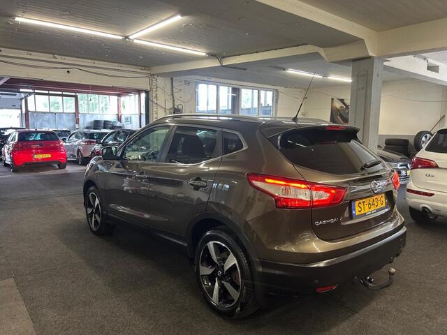 Nissan QASHQAI 1.2 *PANO*Camera*Vol Opties*2017*