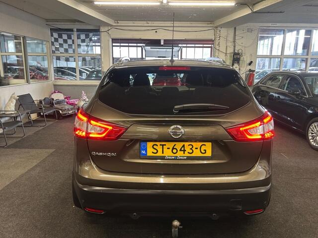 Nissan QASHQAI 1.2 *PANO*Camera*Vol Opties*2017*