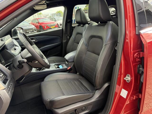Nissan QASHQAI 1.3 MHEV Tekna / Trekhaak / Panoramadak / HUD / Elektr Bestuurders Stoel / Elektr. Achterklep /