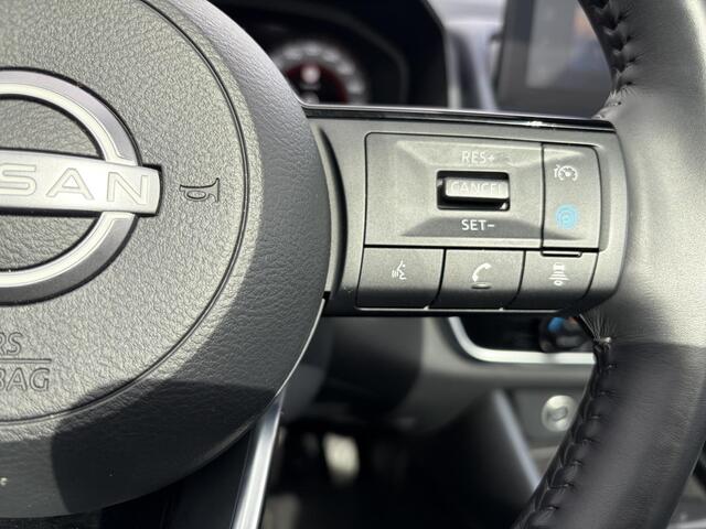 Nissan QASHQAI 1.3 MHEV Tekna / Trekhaak / Panoramadak / HUD / Elektr Bestuurders Stoel / Elektr. Achterklep /