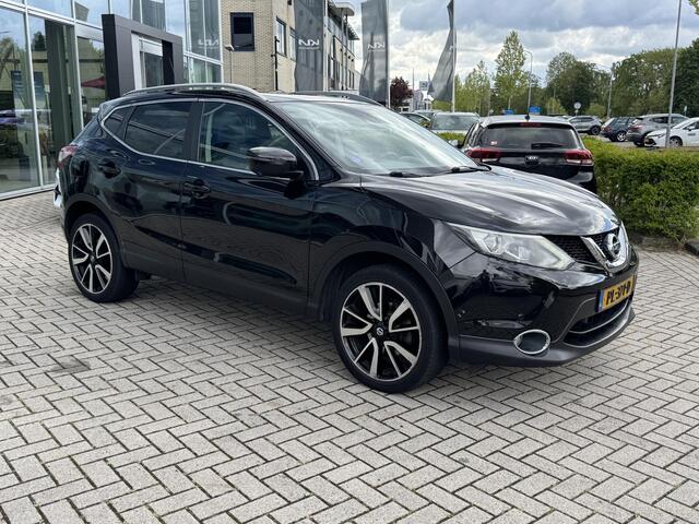 Nissan QASHQAI 1.2 Tekna Trekhaak|Lmv|Navigatie|camera