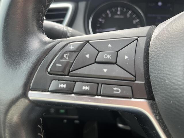 Nissan QASHQAI 1.3 DIG-T Tekna + / Dealeronderhouden / Panorama Dak / Cruise Control / Airco / Bestuurdersstoel Met Geheugen / Stoelverwarming / Apple Carplay&Android Auto / Navigatie / Dode Hoek Detectie / 360 Camera / Parkeersensoren /