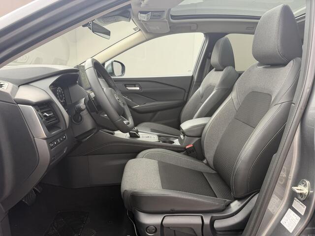 Nissan QASHQAI 1.3 MHEV Xtronic N-Connecta / Fabrieksgarantie tot 03-2028 / Panoramadak / 1800kg Trekgewicht / Cold Pack / 360 Camera / Elektrische Achterklep / Head-up Display / Apple Carplay&Android Auto / Adaptieve Cruise Control / Keyless /
