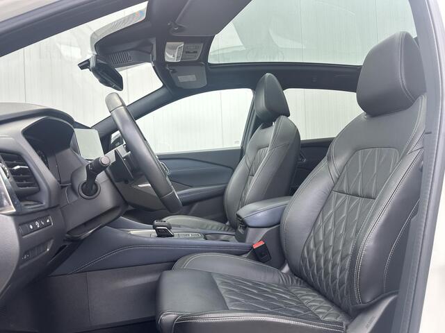 Nissan QASHQAI 1.3 MHEV Xtronic Tekna Plus / Panoramadak / BOSE / ACC / Luxe Lederen Bekleding / Stoel & Stuurwiel Verwarming / Elektr. Stoelen / Elektr. Achterklep / Memory Stoelen /