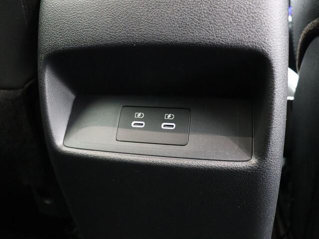 Nissan QASHQAI 158pk MHEV Xtronic N-Connecta | Head-up Display | Stoel, stuur en voorruit verwarming | Rondomzicht camera | Elektrische achterklep |