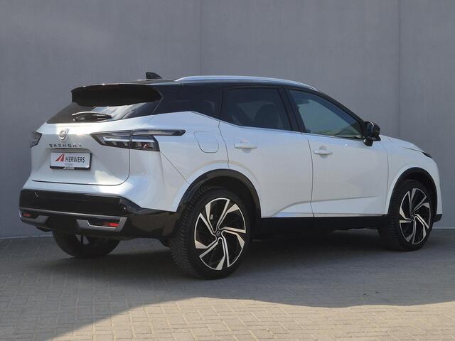 Nissan QASHQAI 1.3 MHEV Xtronic Tekna Plus / Fabrieksgarantie tot 10-2028 / All season banden / Panoramadak / Trekgewicht 1800 kg / Head Up Display / Elektrische achterklep / Voorstoel met massage functie / Bose Audio Systeem / Stuur Stoel & Voorruit verwarming /