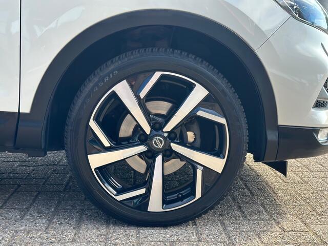 Nissan QASHQAI 1.3 DIG-T Tekna Dealer onderhouden '' Trekhaak - Pano - Allseasonbanden ''
