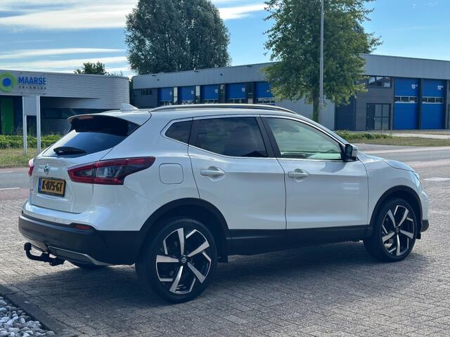 Nissan QASHQAI 1.3 DIG-T Tekna Dealer onderhouden '' Trekhaak - Pano - Allseasonbanden ''