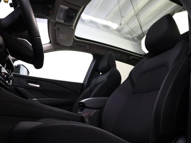 Nissan QASHQAI 1.5 e-Power Business Design | Panoramadak | Apple Carplay & Android auto | 360 Camera | Zwart dak