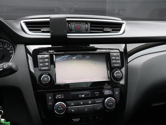 Nissan QASHQAI 1.2 Acenta | AUT. | PANO | TREKHAAK | CAMERA | STOELVERW. | CRUISE | NAVI |