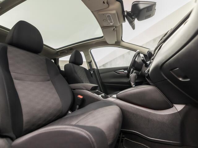 Nissan QASHQAI 1.2 N-Vision Sport Automaat (PANORAMADAK, NAVIGATIE, 360 CAMERA, GETINT GLAS, SPORTSTOELEN, KEYLESS, TREKHAAK, NIEUWSTAAT)