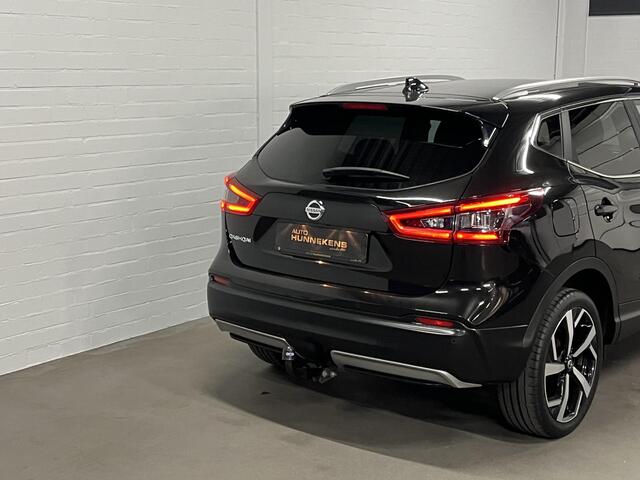 Nissan QASHQAI 1.3 DIG-T Tekna Trekhaak | Panorama dak | Adapt. cruise control | Stoelverwarming | Camera | Navigatie | Carplay | 360 camera