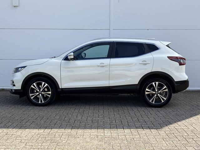 Nissan QASHQAI 1.3 DIG-T Design Edition / Airco (automatisch) / Cruise control / Panoramadak / Navigatiesysteem full map /