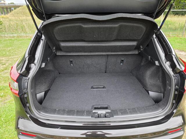 Nissan QASHQAI 1.2 N-Connecta Automaat | PANORAMADAK | TREKHAAK | CRUISE | CLIMA | NAVI |