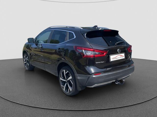 Nissan QASHQAI 1.3 DIG-T Tekna + Panodak | Tr.haak | leder | Bose!