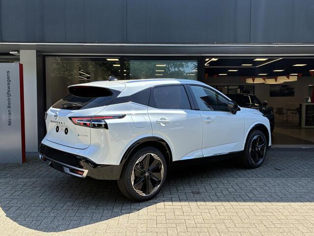 Nissan QASHQAI 1.5 e-Power Tekna Plus NIEUW UIT VOORRAAD LEVERBAAR | Stoelmassage | Lederen bekleding | Bose geluidsinstallatie | Stoelverwarming | Stuurverwarming | Adaptieve Cruise Control | Climate Control | Panoramadak | Apple CarPlay & Android Auto | 10 jaar fabrie