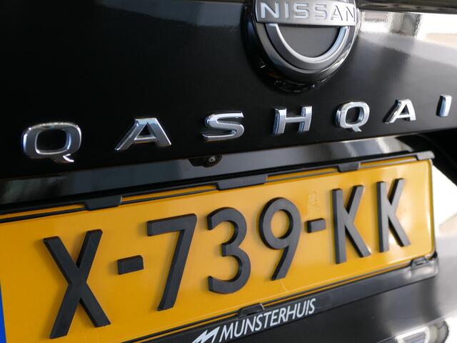Nissan QASHQAI 1.3 MHEV Xtronic Tekna *1.800KG Trekgewicht!* Panoramadak - Allseasons - Dakrails - Trekhaak! - Headup display