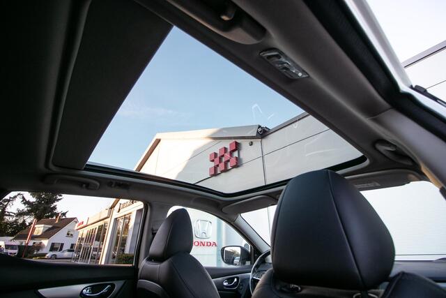 Nissan QASHQAI 1.2 Tekna Trekhaak | Panodak | Cruise | 360 cam | Stoelverw. | Nav | Voorruitverw.