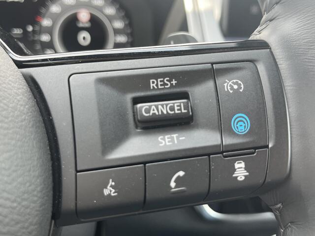 Nissan QASHQAI 1.3 MHEV Xtronic Tekna Plus / 10 Jaar Nissan More / Panoramadak / HUD / BOSE / ACC / Luxe Lederen Bekleding / Stoel Massage / Stoel & Stuurwiel Verwarming / Elektr. Stoelen / Elektr. Achterklep / Memory Stoelen /