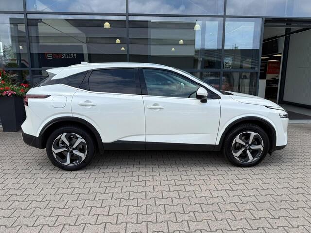 Nissan QASHQAI 1.3 MHEV Premiere Edition *Trekhaak & ACC*