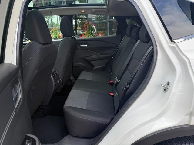 Nissan QASHQAI 1.3 MHEV Premiere Edition *Trekhaak & ACC*