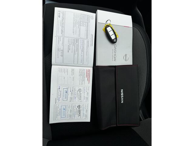 Nissan QASHQAI 1.3 DIG-T N-Connecta / Trekhaak ( 1500 kg ) / Panoramadak / Airco (automatisch) / Apple Carplay/Android Auto /