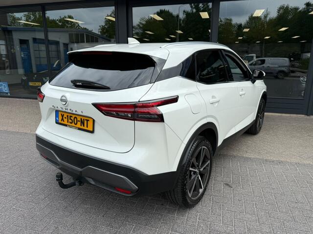 Nissan QASHQAI 1.3 MHEV Tekna Plus. Panorama Full options!!