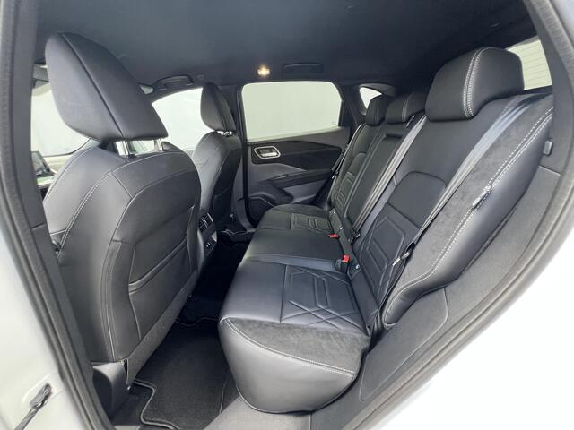 Nissan QASHQAI 1.5 e-Power N-Design / Fabrieksgarantie tot 12-2028 / Leder Alcantara bekleding / HUD / Camera 360° / Navigatie / Apple Carplay Android / Elektr. stoel en klep / 20"LM wielen
