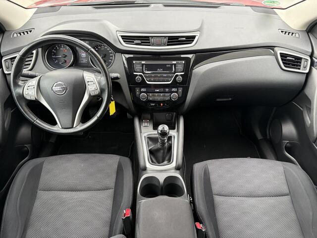 Nissan QASHQAI 1.6 Acenta 163PK / Trekhaak (1500 KG) / Cruise control / 100% dealeronderhouden / Lichtmetalen velgen / Parkeersensoren voor + achter