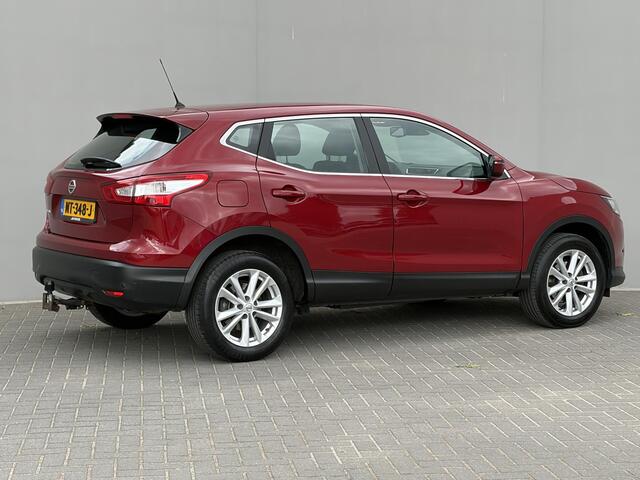 Nissan QASHQAI 1.6 Acenta 163PK / Trekhaak (1500 KG) / Cruise control / 100% dealeronderhouden / Lichtmetalen velgen / Parkeersensoren voor + achter