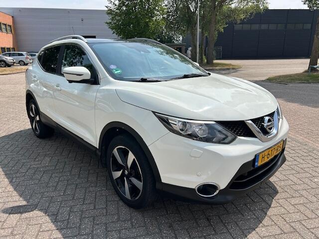 Nissan QASHQAI 1.2 N-Connecta PANO NAVI CAMERA TRHK.