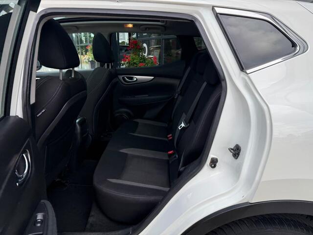 Nissan QASHQAI 1.3 DIG-T N-Connecta *Trekhaak & Navigatie*