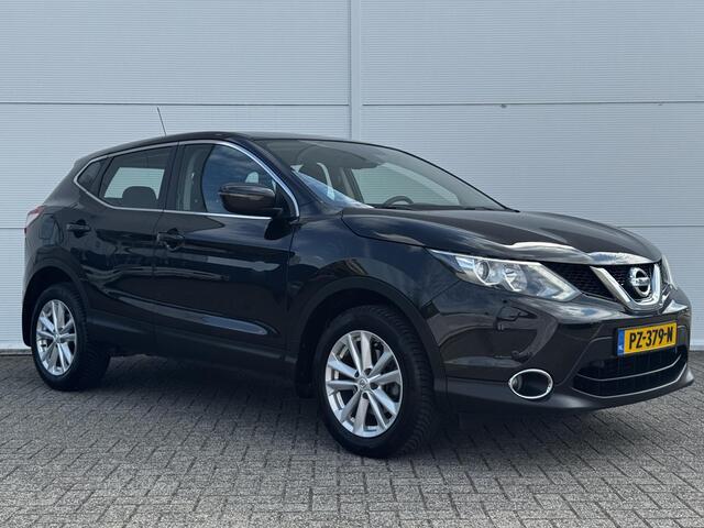 Nissan QASHQAI 1.6 N-Connecta / Navigatie / Trekhaak (1500KG trekgewicht) / Stoelverwarming /