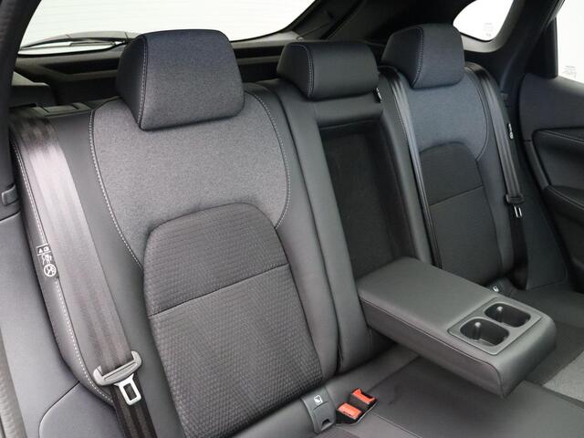 Nissan QASHQAI 158pk MHEV Xtronic N-Connecta | Met Trekhaak | Pilot Assist | Rondomzicht Camera | Stoel, Stuur, Voorruitverwarming| Keyles Entery | 1800KG trekgewicht |
