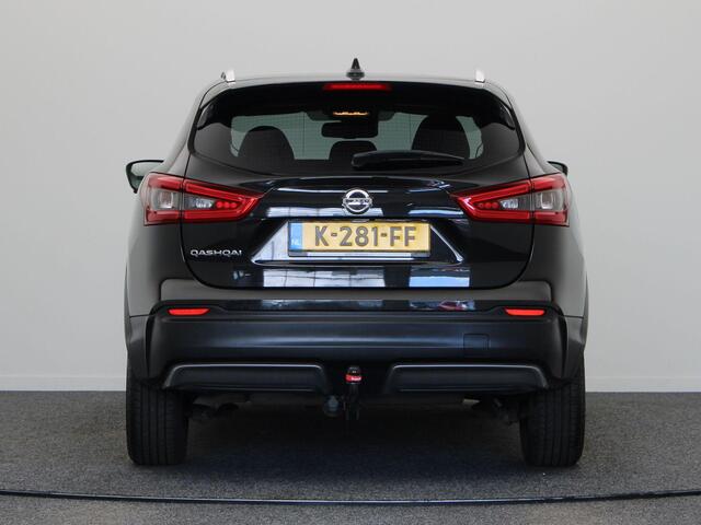 Nissan QASHQAI 140pk DIG-T N-Connecta | Trekhaak | Panoramisch dak | 360 graden camera | Stoelverwarming |