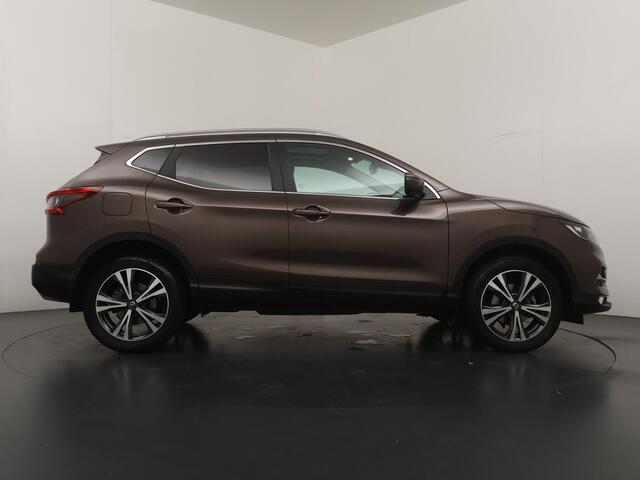 Nissan QASHQAI 1.2 N-Connecta - Navigatie - Panoramadak - Climate Control - Trekhaak