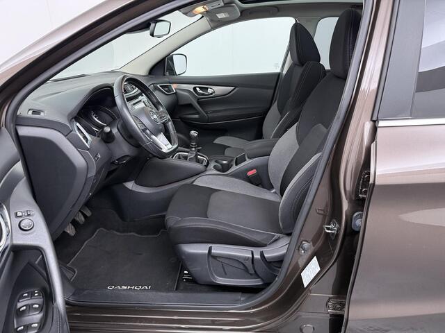 Nissan QASHQAI 1.2 N-Connecta - Navigatie - Panoramadak - Climate Control - Trekhaak