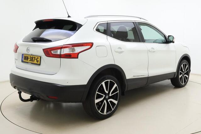 Nissan QASHQAI 1.6 Tekna 163pk | Lederen Bekleding | Navigatie | Climate Control | Camera | Trekhaak | Panoramadak | 1.500kg Trekgewicht