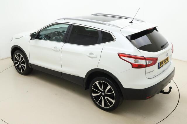 Nissan QASHQAI 1.6 Tekna 163pk | Lederen Bekleding | Navigatie | Climate Control | Camera | Trekhaak | Panoramadak | 1.500kg Trekgewicht