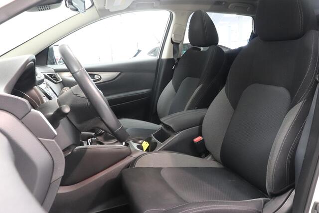 Nissan QASHQAI 1.2 N-Connecta | Panoramadak | 360° Camera | Trekhaak | Navigatie | Climate control | Key-Less |